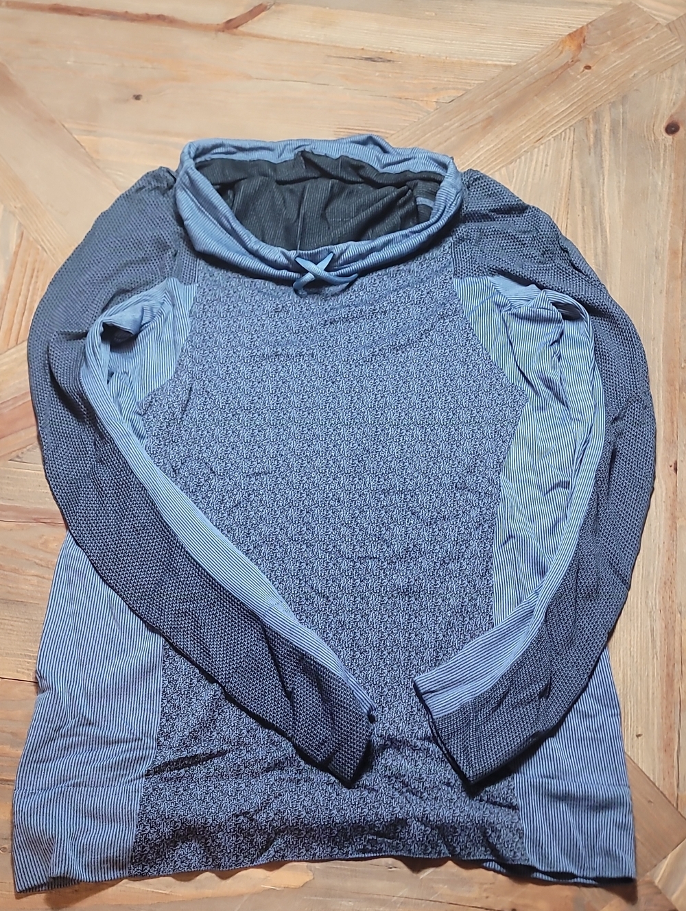 Womens Blue Mixed-Texture Long Sleeve Cow Neck Sweater Shirt